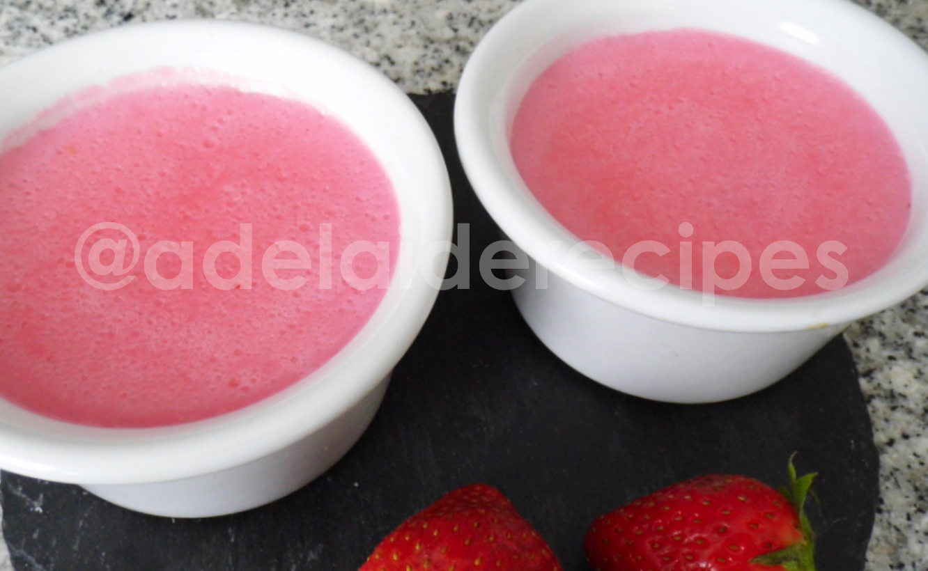 Easy and Creamy Strawberry Mousse